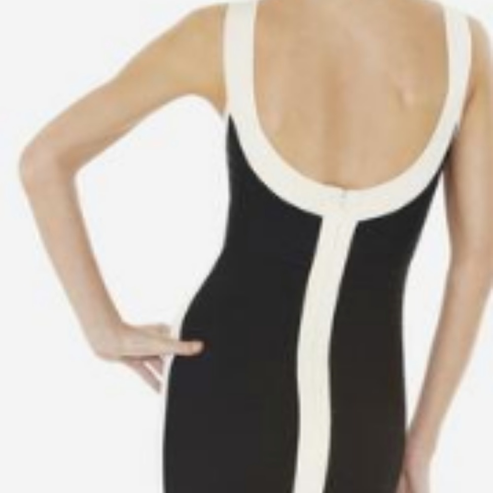 Herve Leger Gwyneth Essential Scoop Neck Dress - Picture 2 of 4